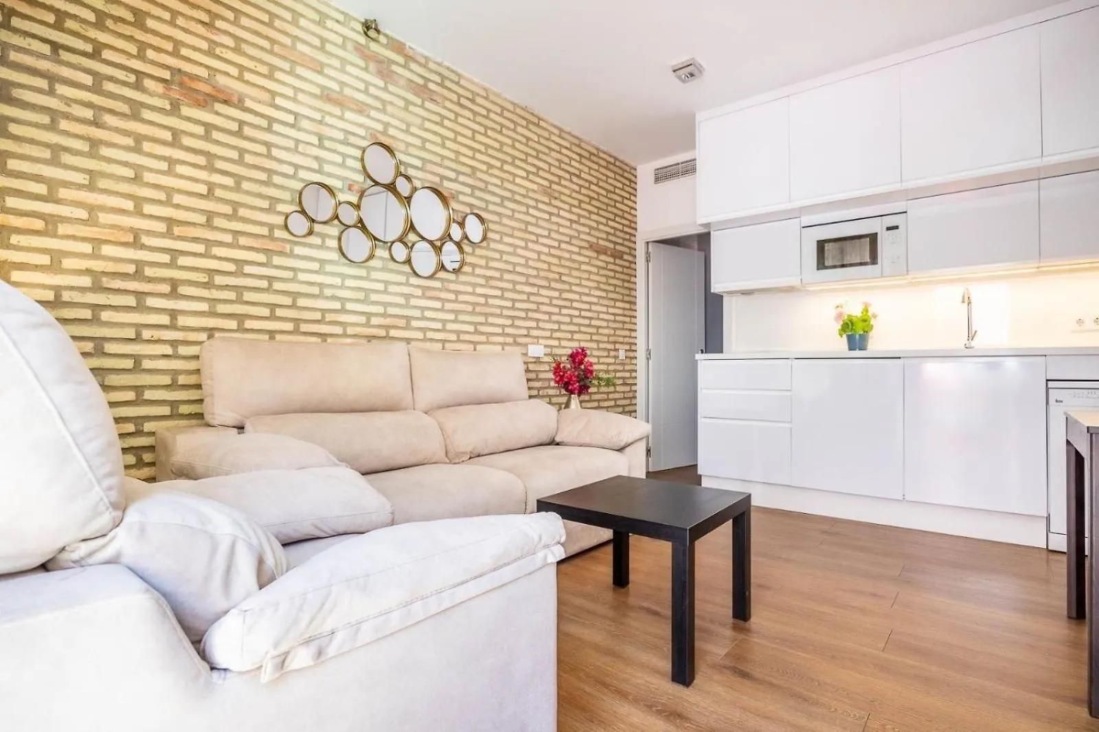 Apartamentos Poemas & Rimas De Becquer Seville
