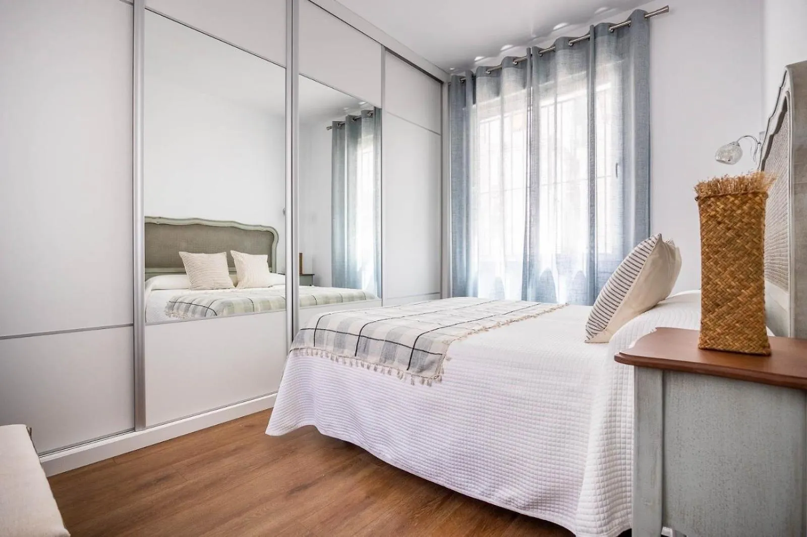 Apartamentos Poemas & Rimas De Becquer Seville Apartment